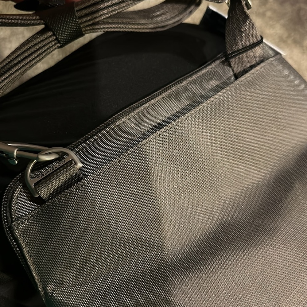 Travelon Anti Theft Bag New with Tag - Picture 8 of 12